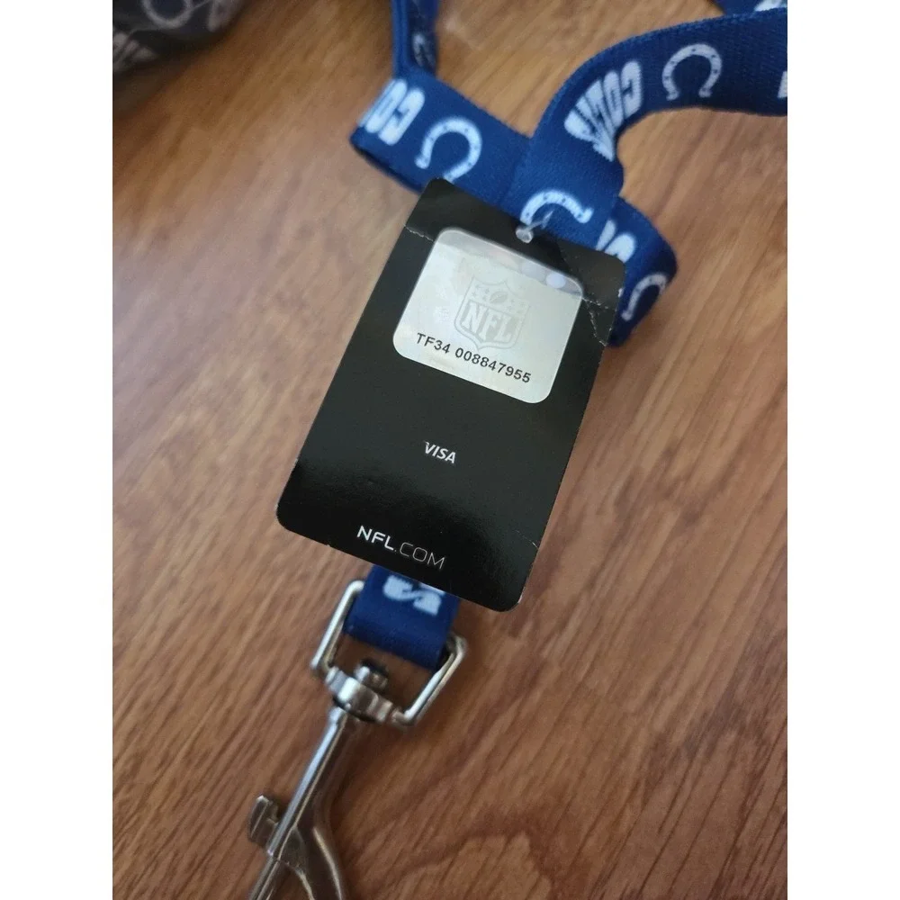 NFL Indianapolis Colts Dog Leash Football Blue NWT Durable Metal Carabiner